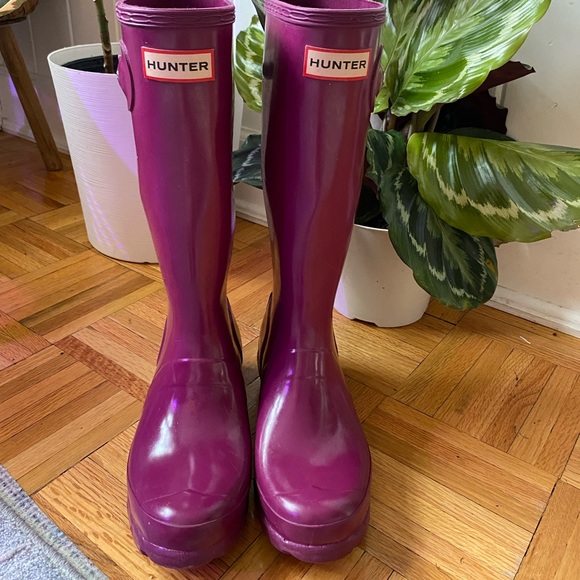 Hunter “original gloss” wellies/ rain boots ☔️ (magenta/purple) - Picture 9 of 9
